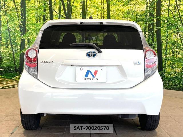 Toyota AQUA 2014-03 8877217-14