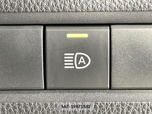 Toyota AQUA 2023-07 8877328-4