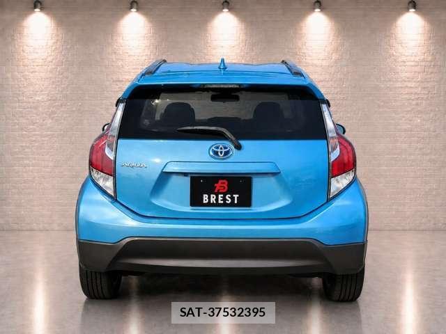 Toyota AQUA 2015-07 8877502-3