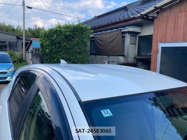 Toyota AQUA 2012-11 8877541-4