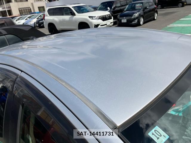 Toyota AQUA 2012-10 8877628-12