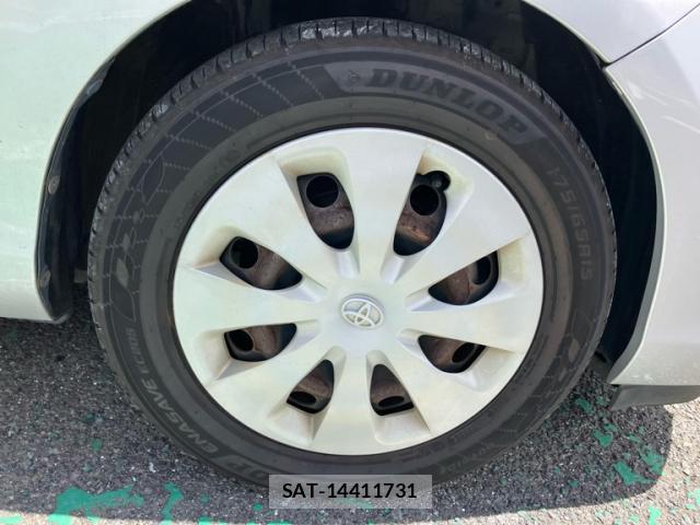Toyota AQUA 2012-10 8877628-13