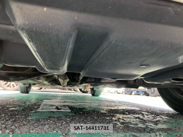 Toyota AQUA 2012-10 8877628-2