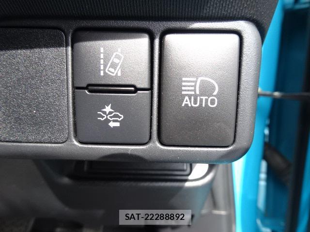 Toyota AQUA 2019-01 8875868-11