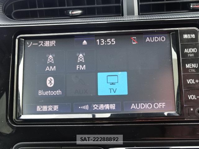Toyota AQUA 2019-01 8875868-4