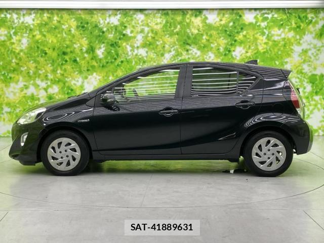Toyota AQUA 2016-07 8878184-1