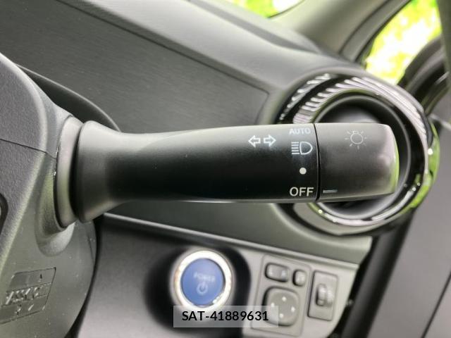 Toyota AQUA 2016-07 8878184-14