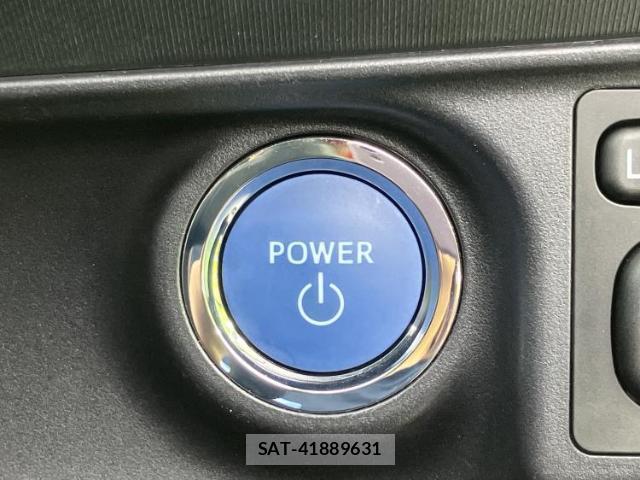 Toyota AQUA 2016-07 8878184-17