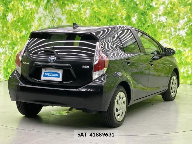 Toyota AQUA 2016-07 8878184-2