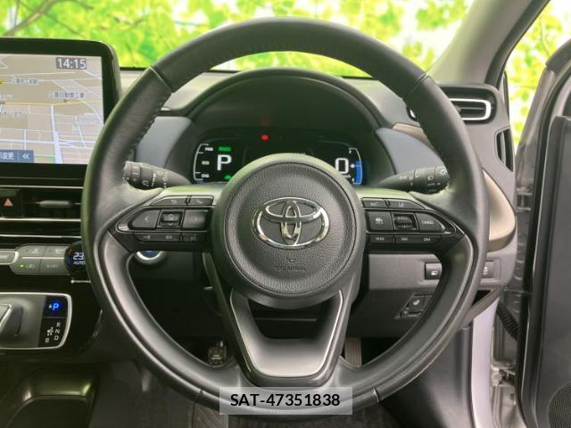 Toyota AQUA 2022-09 8878187-13