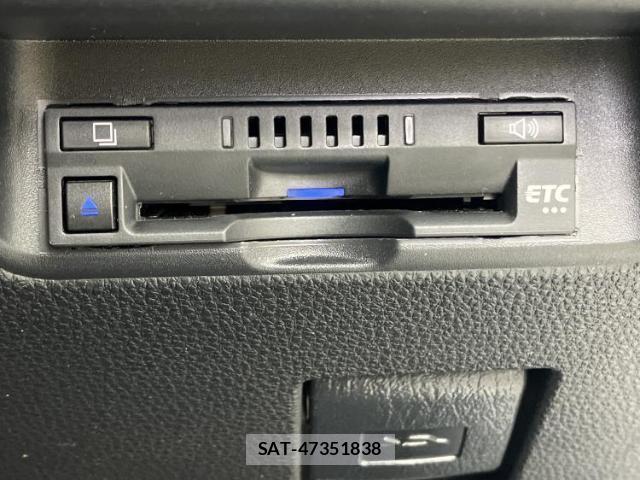Toyota AQUA 2022-09 8878187-17