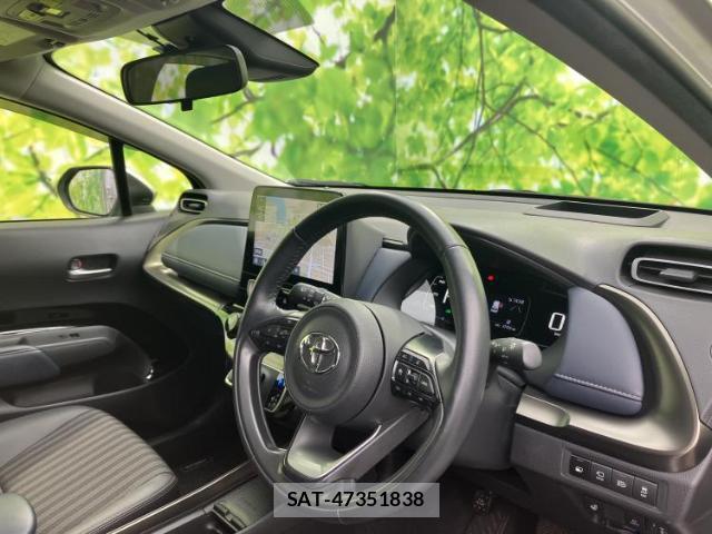 Toyota AQUA 2022-09 8878187-3