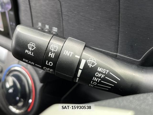 Toyota AQUA 2013-02 8878230-15