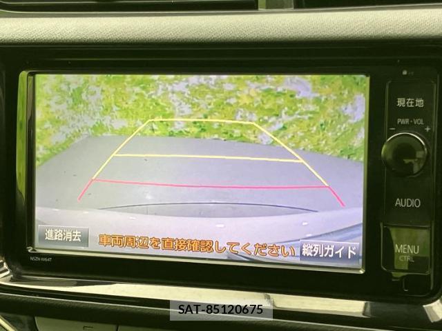 Toyota AQUA 2015-11 8878247-11
