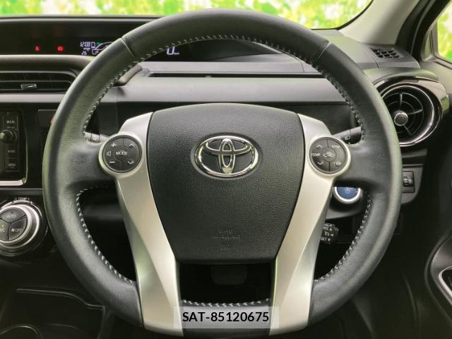 Toyota AQUA 2015-11 8878247-13