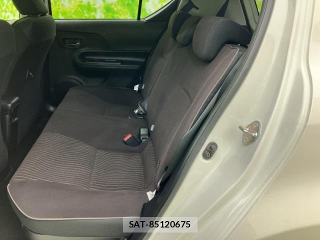 Toyota AQUA 2015-11 8878247-7