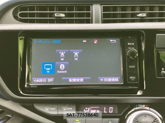 Toyota AQUA 2015-07 8878375-10