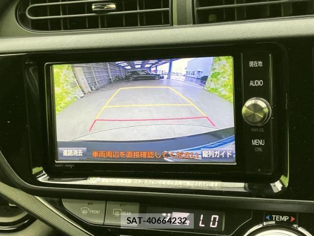 Toyota AQUA 2016-11 8878377-11