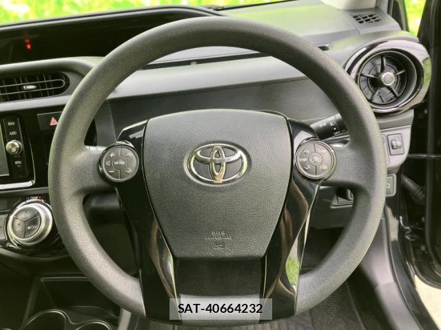 Toyota AQUA 2016-11 8878377-14
