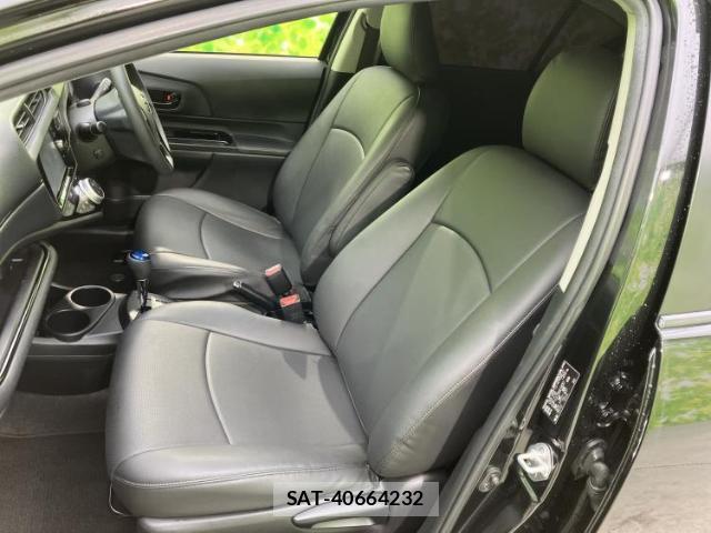 Toyota AQUA 2016-11 8878377-5