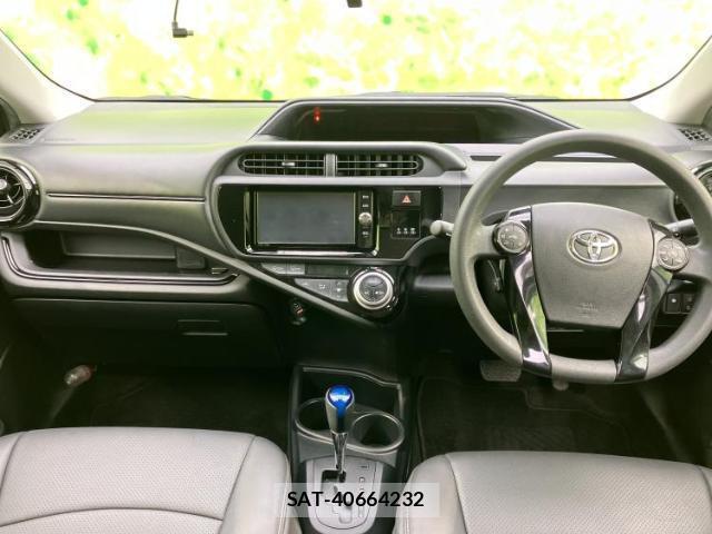 Toyota AQUA 2016-11 8878377-7