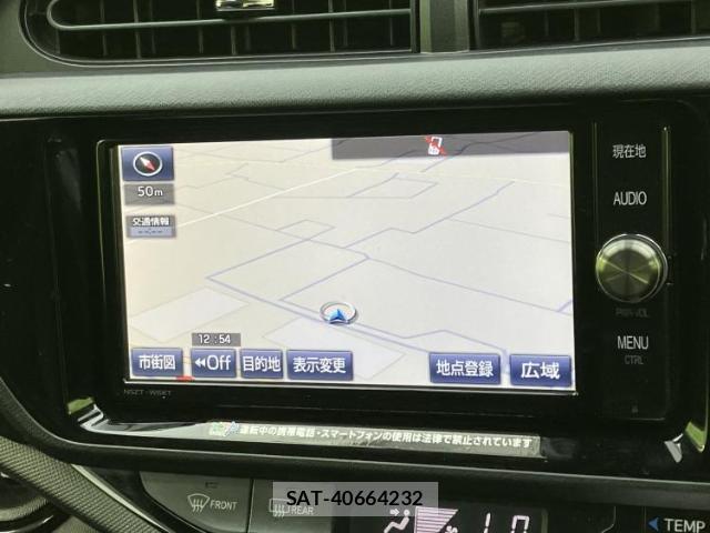 Toyota AQUA 2016-11 8878377-9