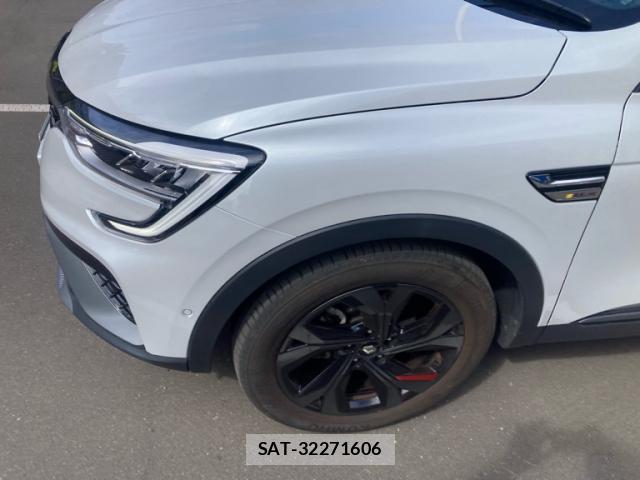 Renault Arkana 2022-10 8876432-1