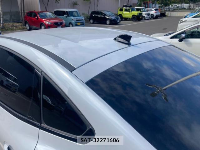 Renault Arkana 2022-10 8876432-6