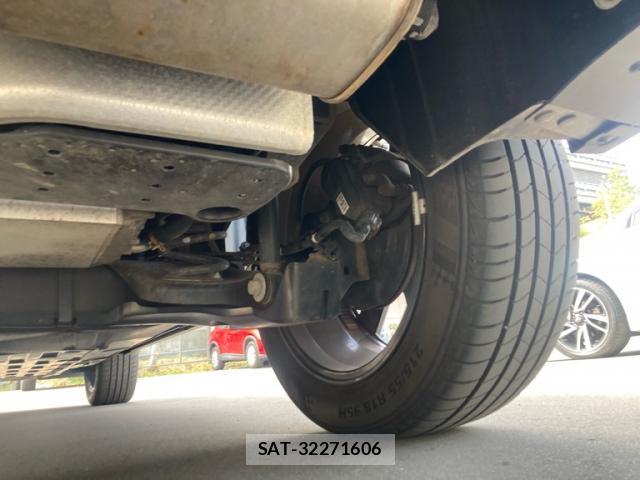 Renault Arkana 2022-10 8876432-7