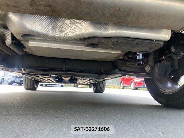 Renault Arkana 2022-10 8876432-9