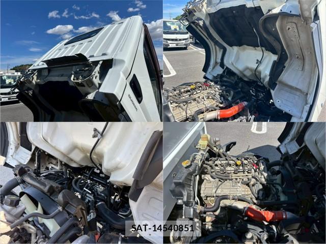 Nissan ATLAS 2015-02 8876882-12