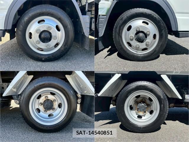 Nissan ATLAS 2015-02 8876882-19