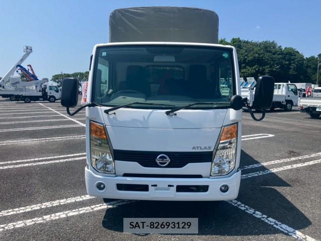 Nissan ATLAS 2013-02 8876934-1