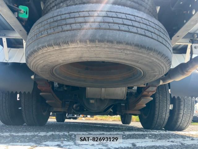 Nissan ATLAS 2013-02 8876934-13