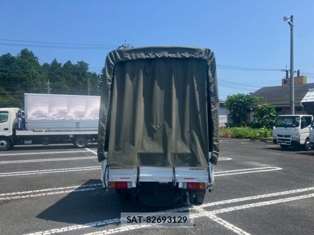 Nissan ATLAS 2013-02 8876934-4