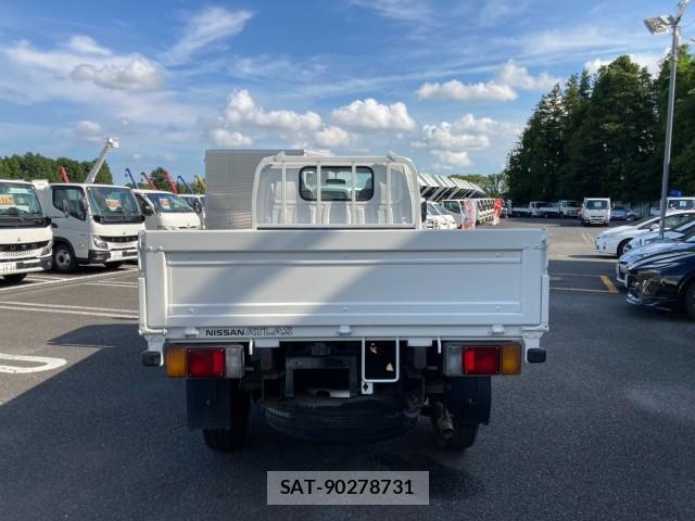 Nissan ATLAS 2006-03 8876964-4