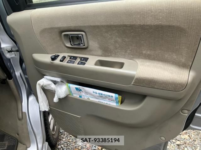 Daihatsu ATRAI WAGON 2012-09 8876561-8