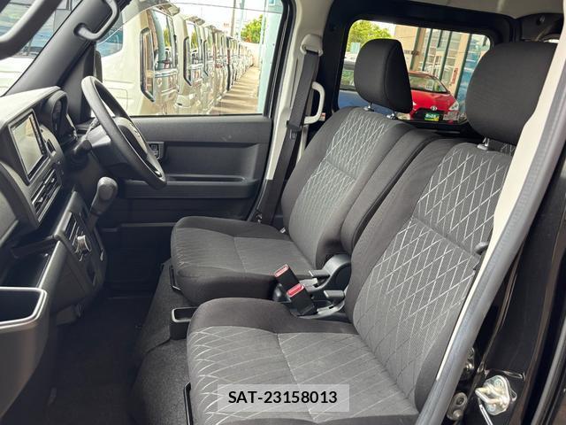 Daihatsu ATRAI 2023-11 8877077-12