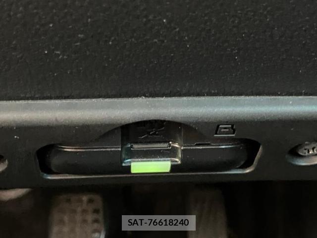 Daihatsu ATRAI 2023-01 8877612-15