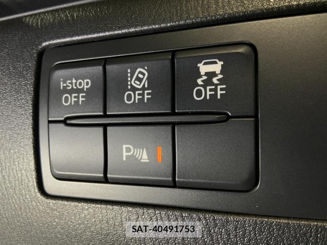 Mazda AXELA SPORT 2016-10 8877251-18