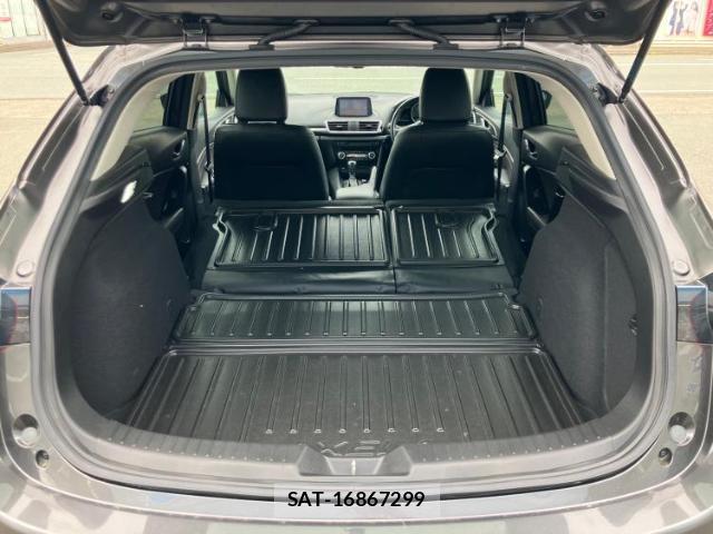 Mazda AXELA SPORT 2017-10 8878388-7