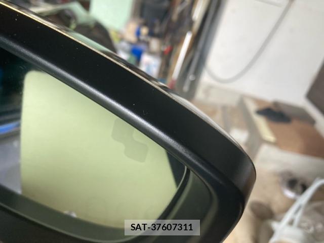 Mazda AXELA 2017-06 8876294-10