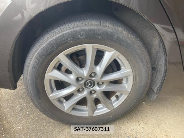 Mazda AXELA 2017-06 8876294-5