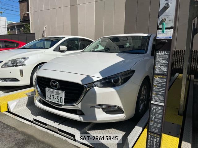 Mazda AXELA 2017-02 8876391-0