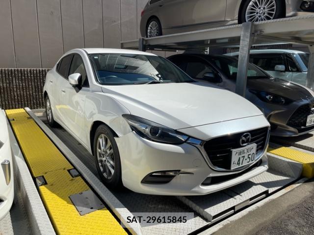 Mazda AXELA 2017-02 8876391-1