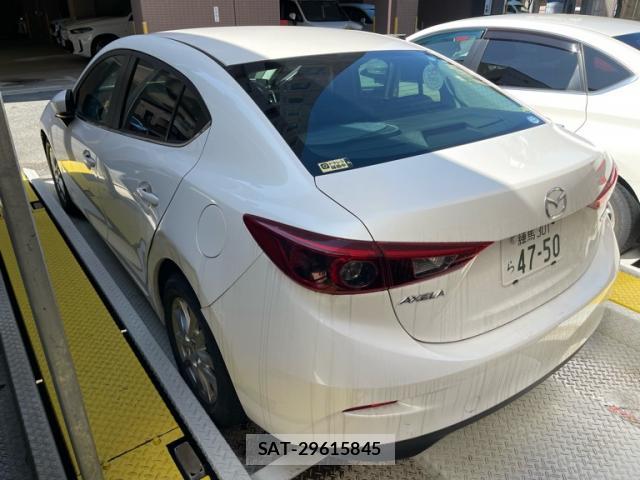 Mazda AXELA 2017-02 8876391-13