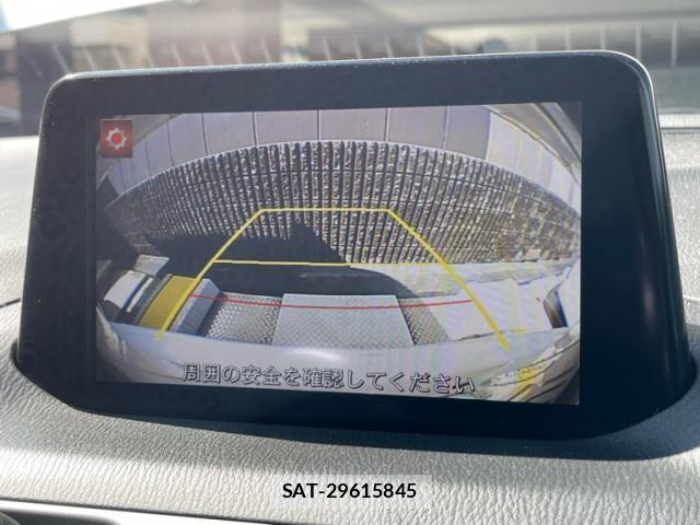 Mazda AXELA 2017-02 8876391-17