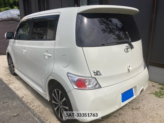 Toyota BB 2011-09 8876313-1