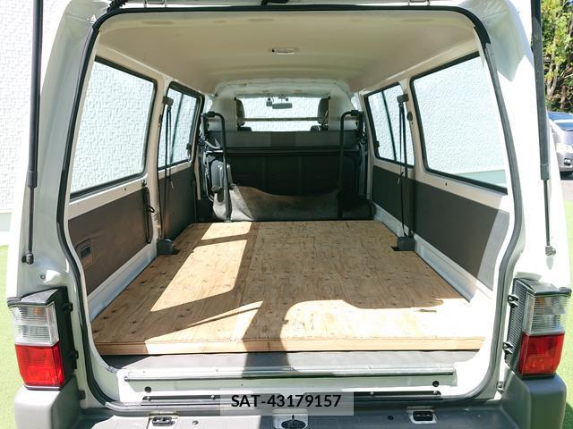 Mazda BONGO VAN 2015-01 8877998-13