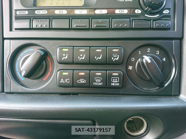 Mazda BONGO VAN 2015-01 8877998-5